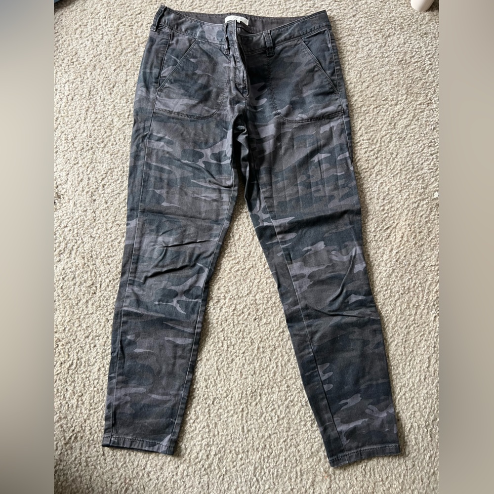 LOFT Grey petite army pants!